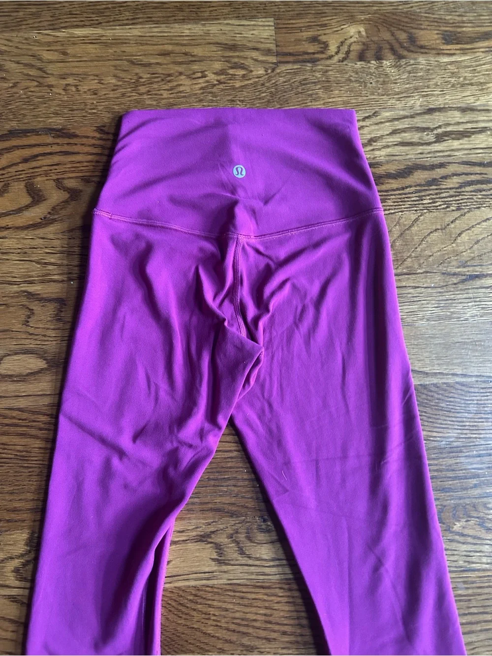 Lululemon Cropped Leggings Size 2 Purple Magenta High Rise Athletic Yoga Pants